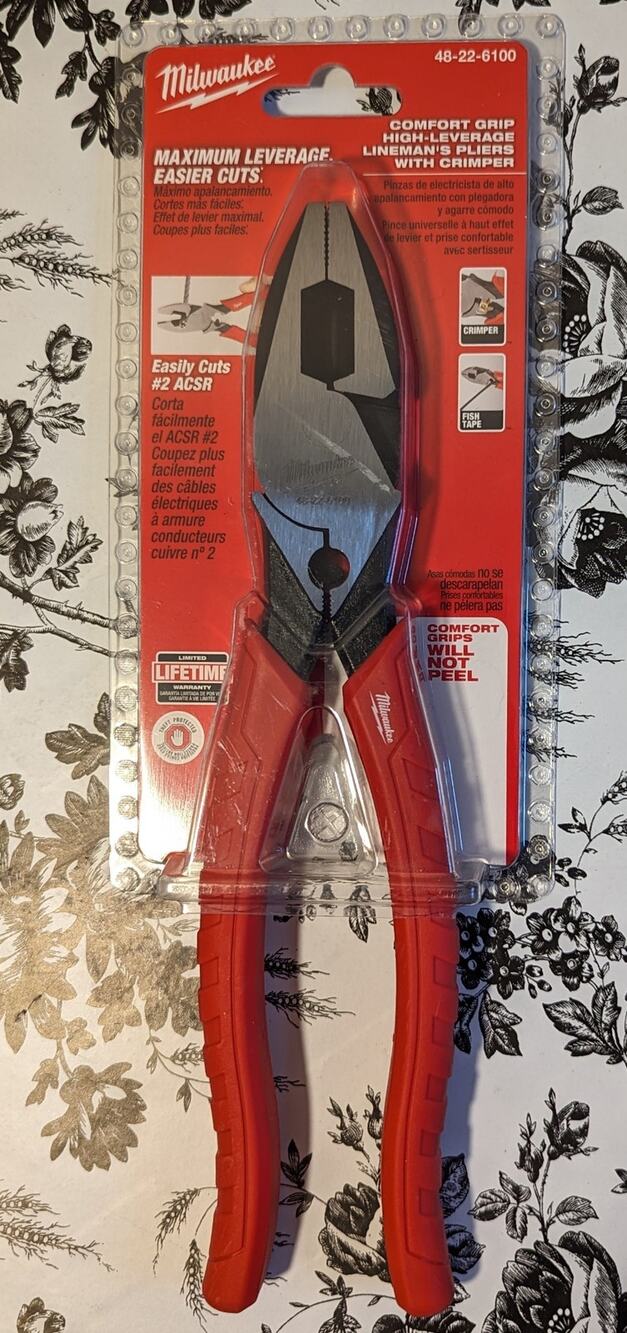 NWT Milwaukee Tools 9 in. Comfort Grip High Leverage Linemans Pliers w/Crimper